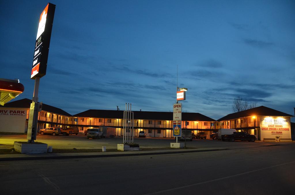 Blue Bell Inn Fort Nelson Dış mekan fotoğraf